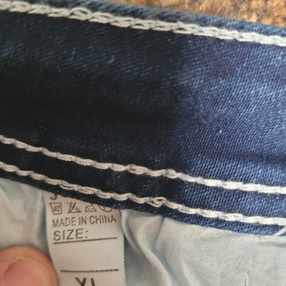 Dark blue jeans - Picture 4 of 4